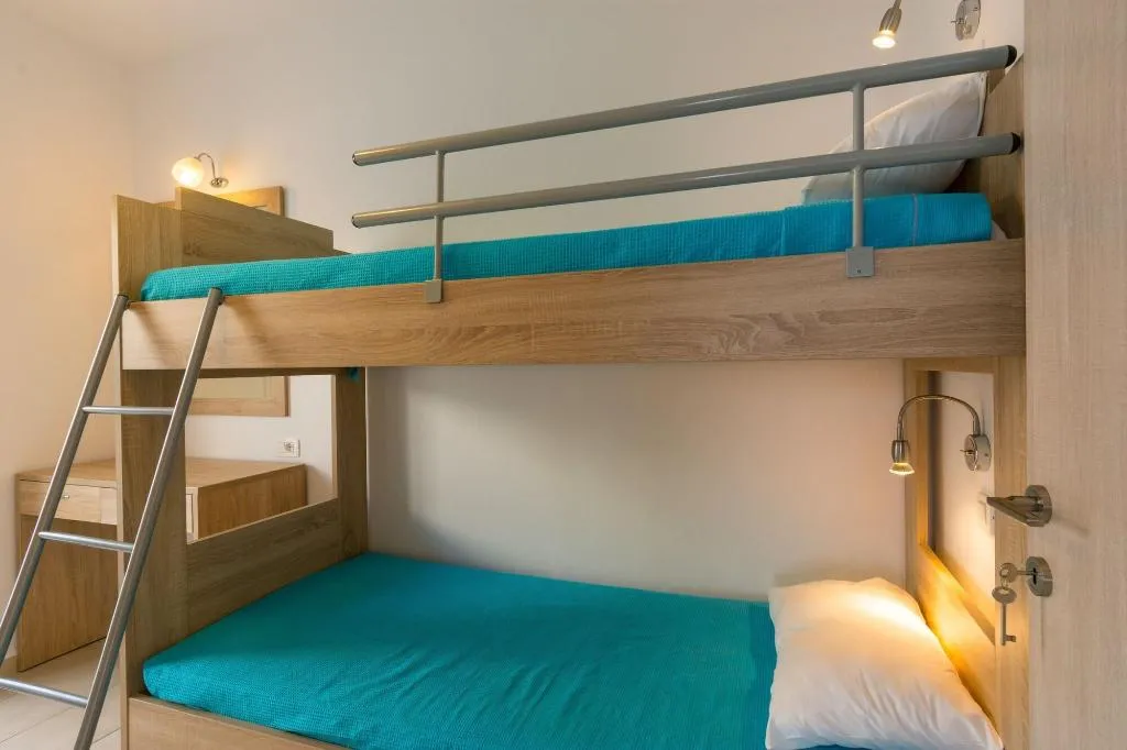 Room, Socrates Apartments & Restaurant, Crete