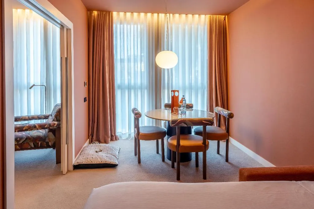JUNIOR SUITE KING SIZE BED Room, Cenica Porto Hotel, Curio Collection By Hilton, Porto