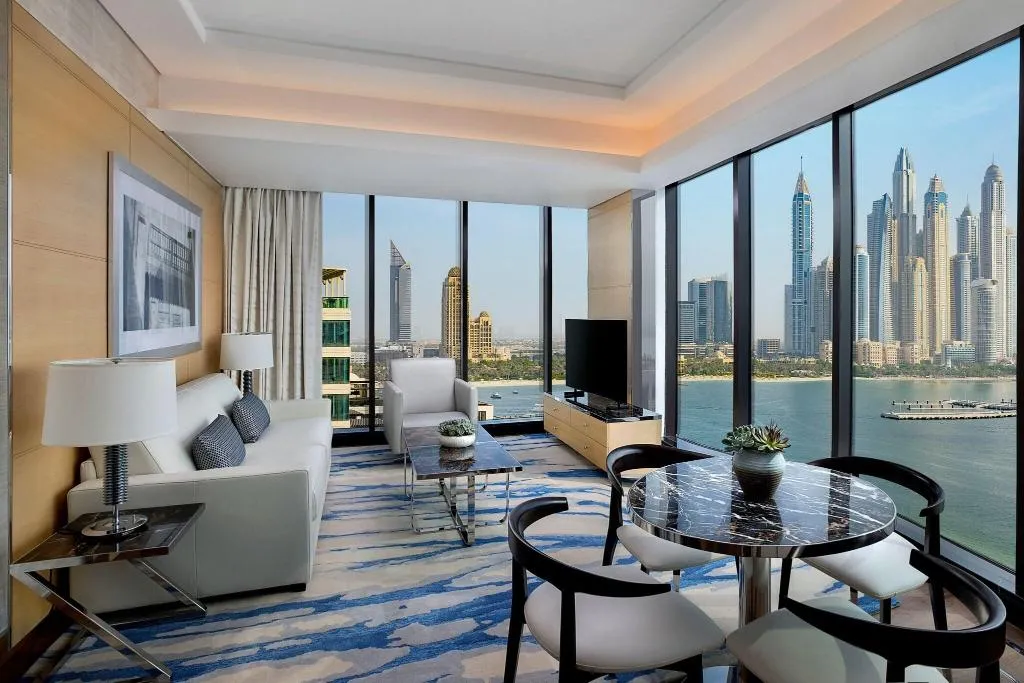 SUITE CLUB KING BED Room, Marriott Resort Palm Jumeirah Dubai, Dubai