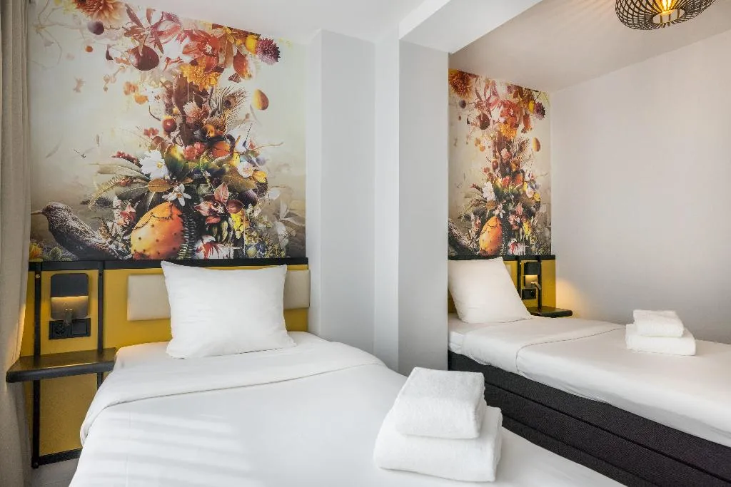 Double or Twin STANDARD Room, Dutch Design Hotel Vondelpark, Amsterdam