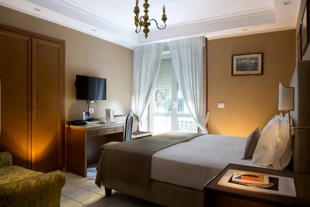 Double or Twin STANDARD Room, Montespina Park Hotel, Naples