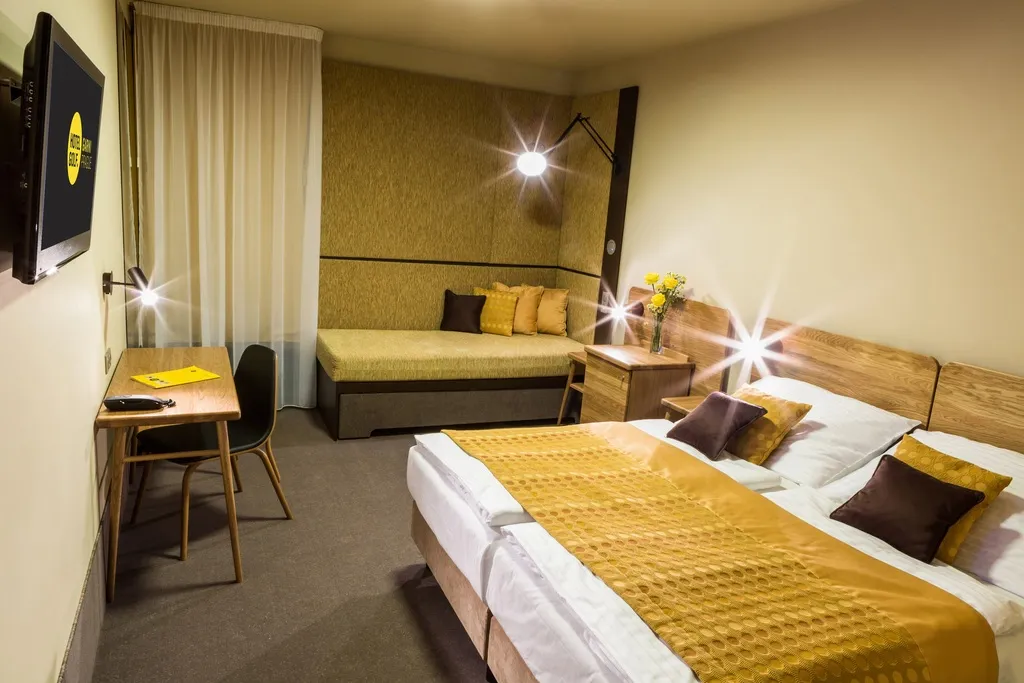 Double or Twin STANDARD Room, Golf Dependance, Prague
