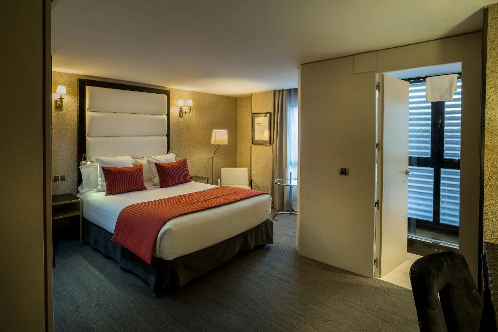 DOUBLE DELUXE Room, Mirador de Chamartin, Madrid