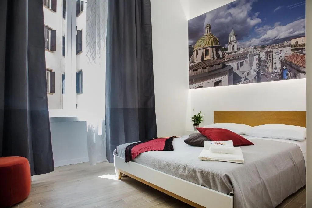 Room, Napolinn B&B, Naples