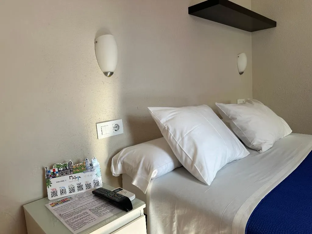 DOUBLE ECONOMY Room, Moscatel Hostal, Costa Del Sol