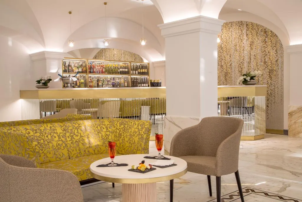 Bar, Shangri La Roma, Rome