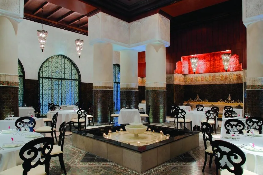 Restaurant, Jumeirah Zabeel Saray Dubai, Dubai