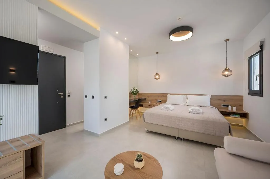 Room, Central City Hotel, Crete