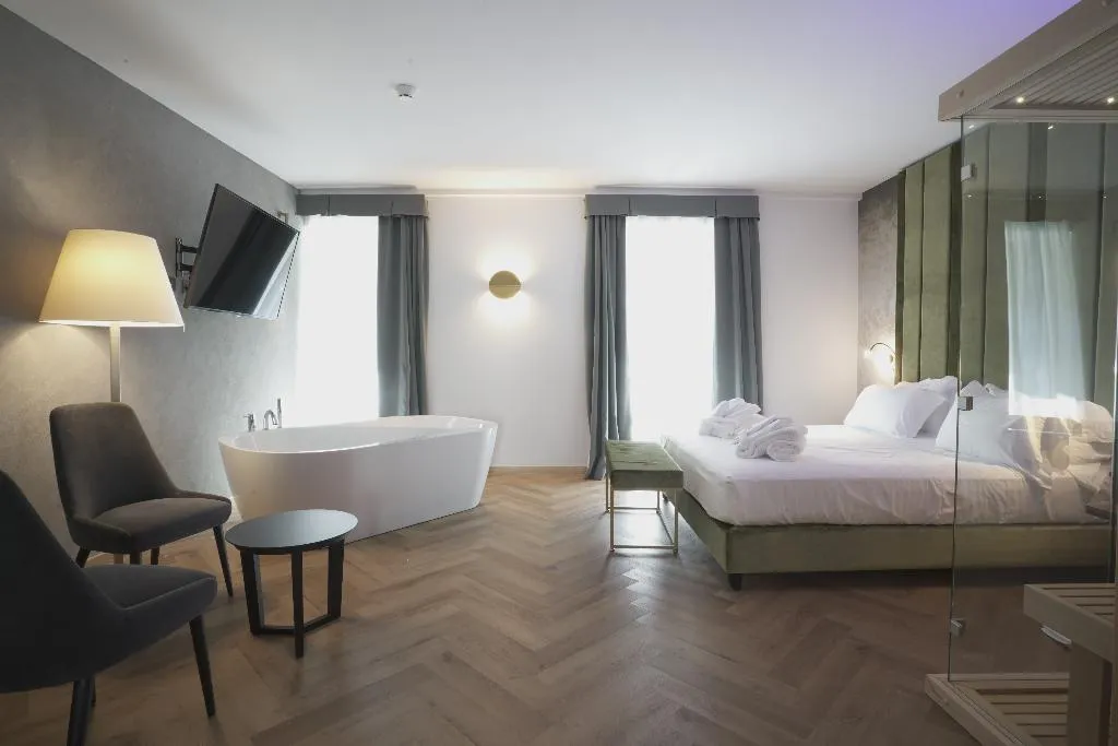 JUNIOR SUITE GRAND DELUXE Room, Palazzo Santo Spirito, Milan