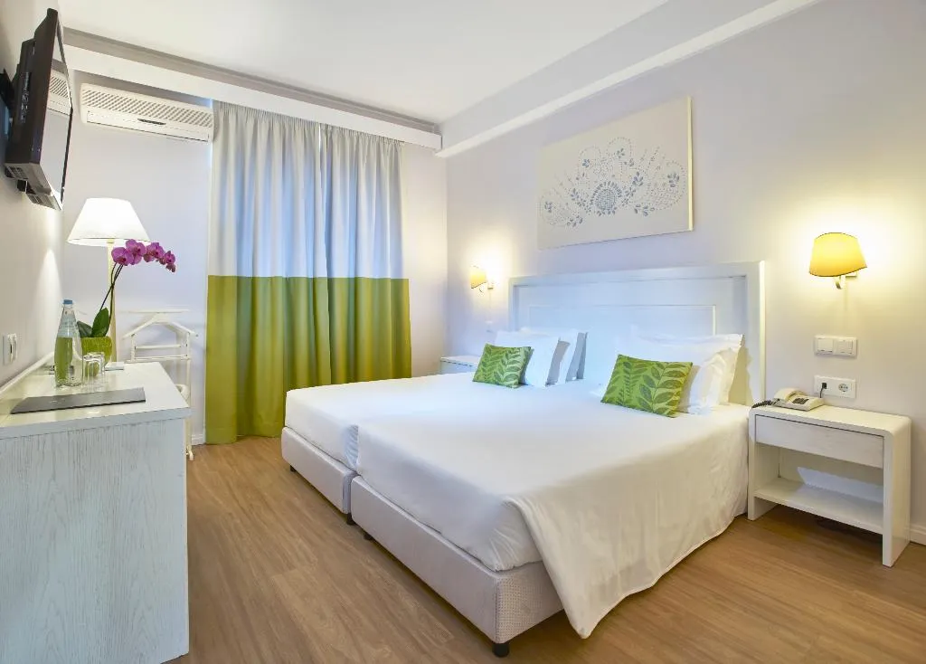 SINGLE STANDARD Room, Madeira, Madeira