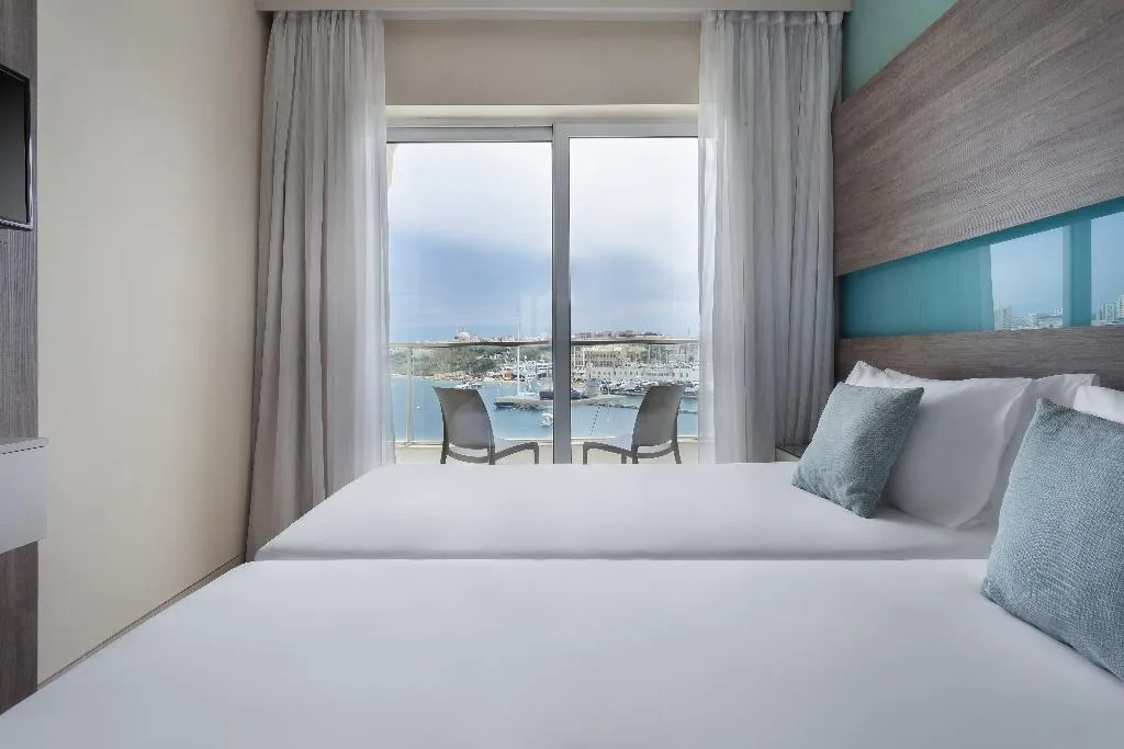 Double or Twin SEA VIEW Room, Hotel 115 The Strand Hotel and Suites, Malta