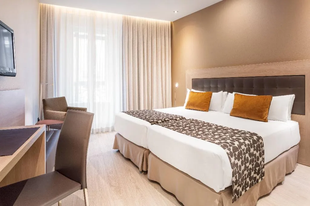 Double or Twin WITH VIEWS Room, Catalonia Plaza Mayor, Madrid
