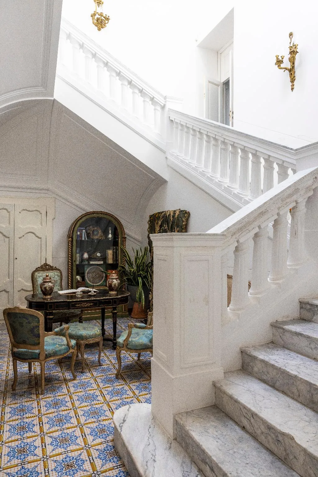 Lobby, Villa De Cillis Carafa, Naples