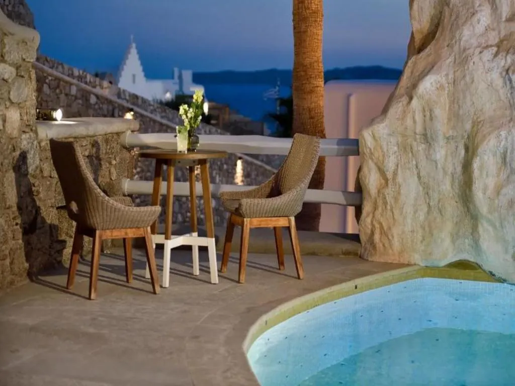 SUITE WITH PRIVATE POOL Room, Anax Resort And Spa, Mykonos