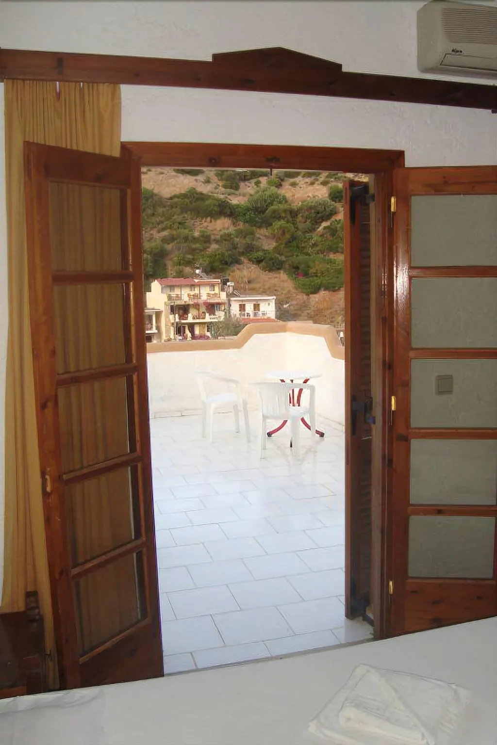 Room, Sunlight, Crete