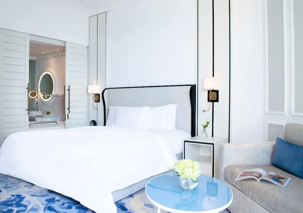 DOUBLE SUPERIOR Room, Sofitel Dubai Jumeirah Beach, Dubai