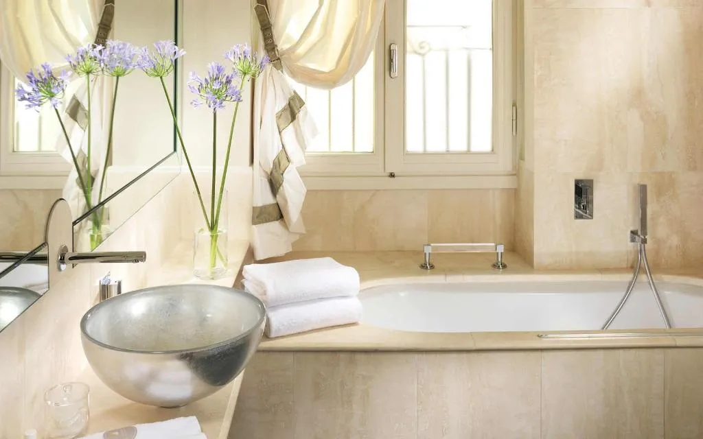 DOUBLE CLASSIC Room, Brunelleschi Hotel, Florence