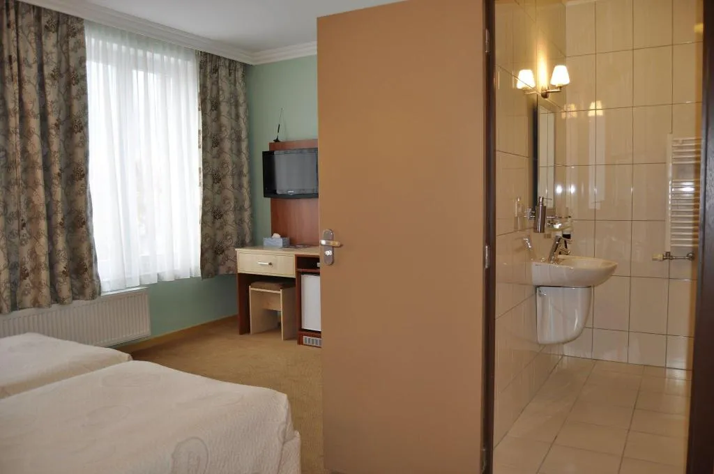 General view, Hotel Prestige, Brussels