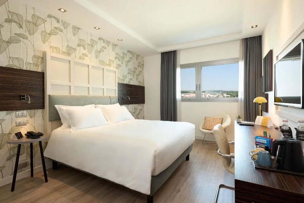 DOUBLE QUEEN SIZE BED Room, voco Venice Mestre - The Quid, an IHG Hotel, Venice