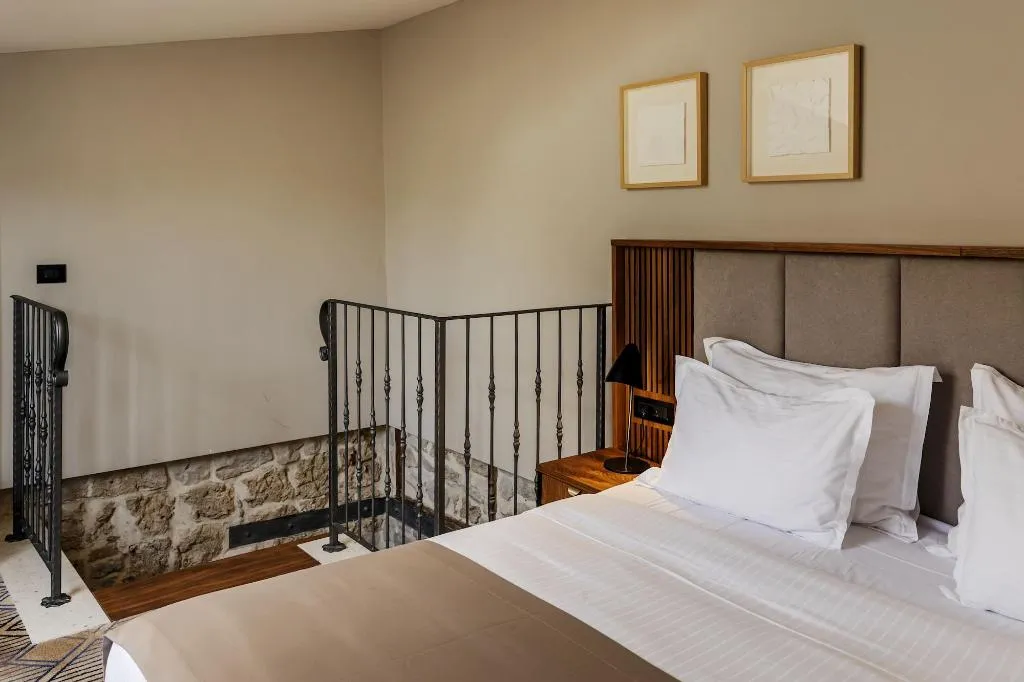 Room, Armerun Heritage Hotel & Residences, Split