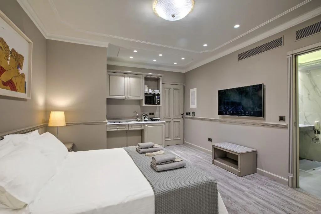 STUDIO KING SIZE BED Room, Estia Boutique Apartments, Athens