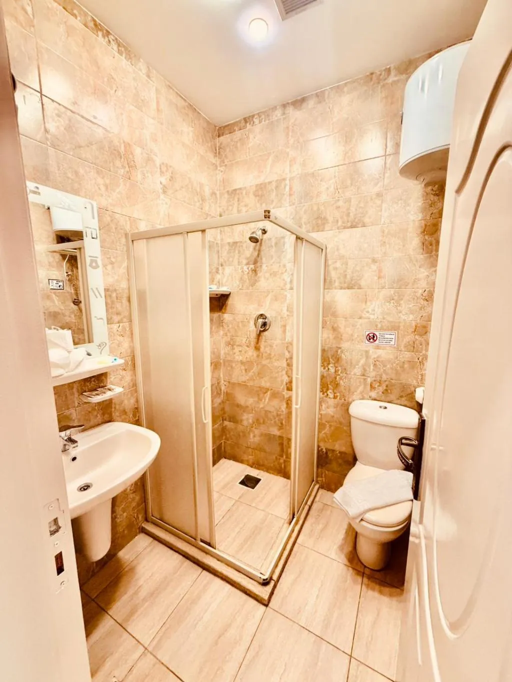 TWIN DELUXE WITH BALCONY Room, Giza Pyramids View Inn, Cairo