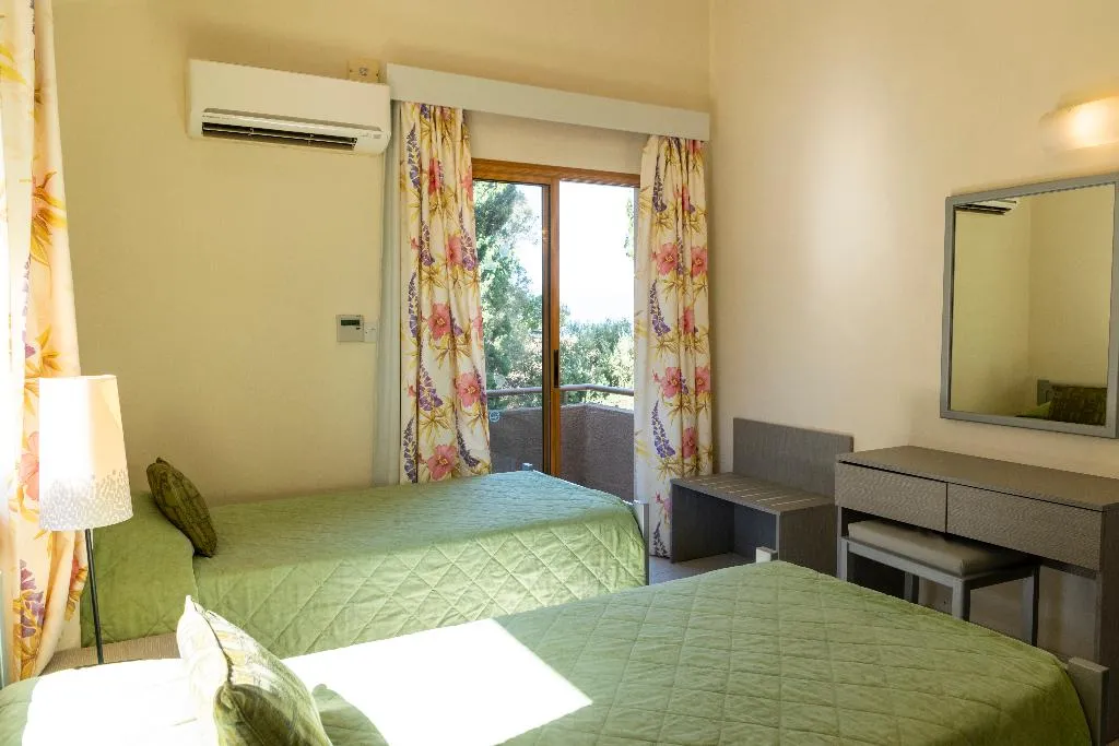 VILLA THREE BEDROOMS WITH PRIVATE POOL Room, Natura Beach, Cyprus