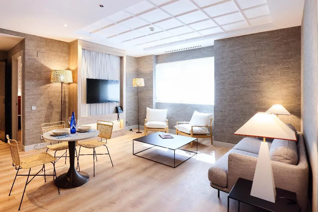 APARTMENT TWO BEDROOMS Room, THE APARTMENT by assethoteles, Madrid