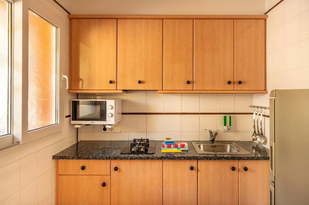 APARTMENT CAPACITY 4 TWO BEDROOMS Room, Albamar, Costa Brava