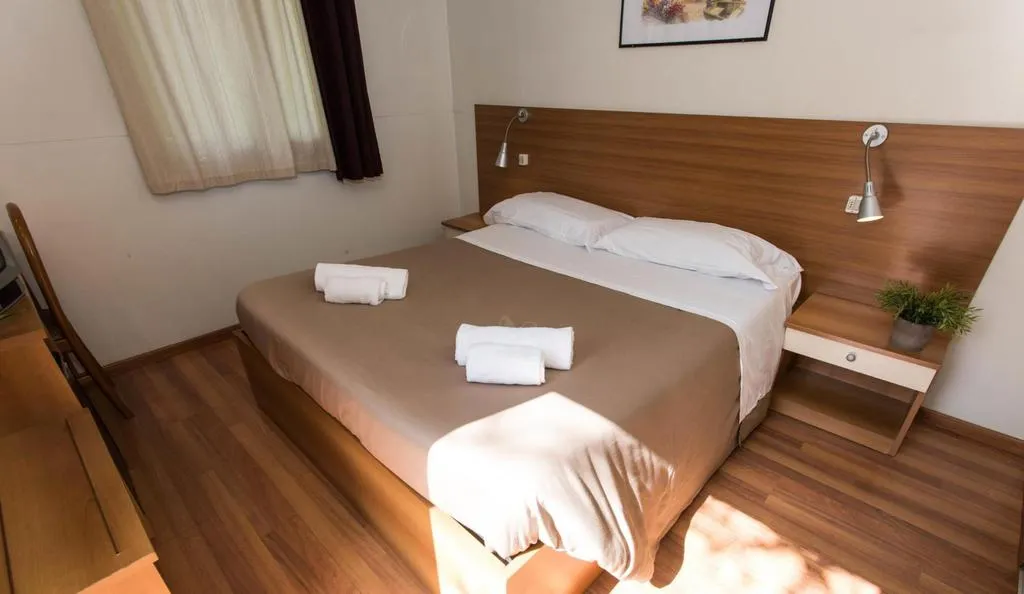 BUNGALOW CAPACITY 2 Room, Happy Village & Camping, Rome