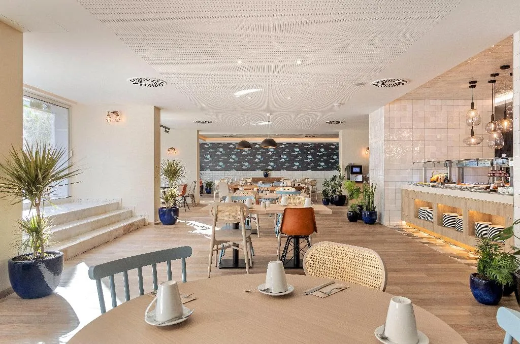 Restaurant, Crowne Plaza Caparica Lisbon, Lisbon