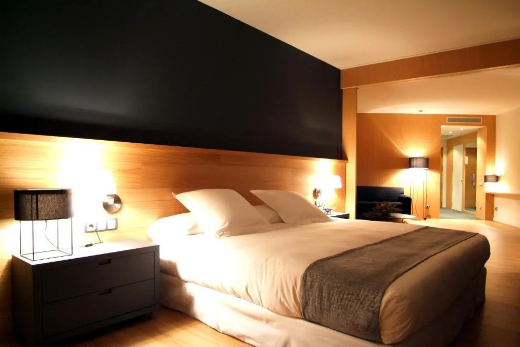 JUNIOR SUITE STANDARD Room, Mon St Benet, Barcelona