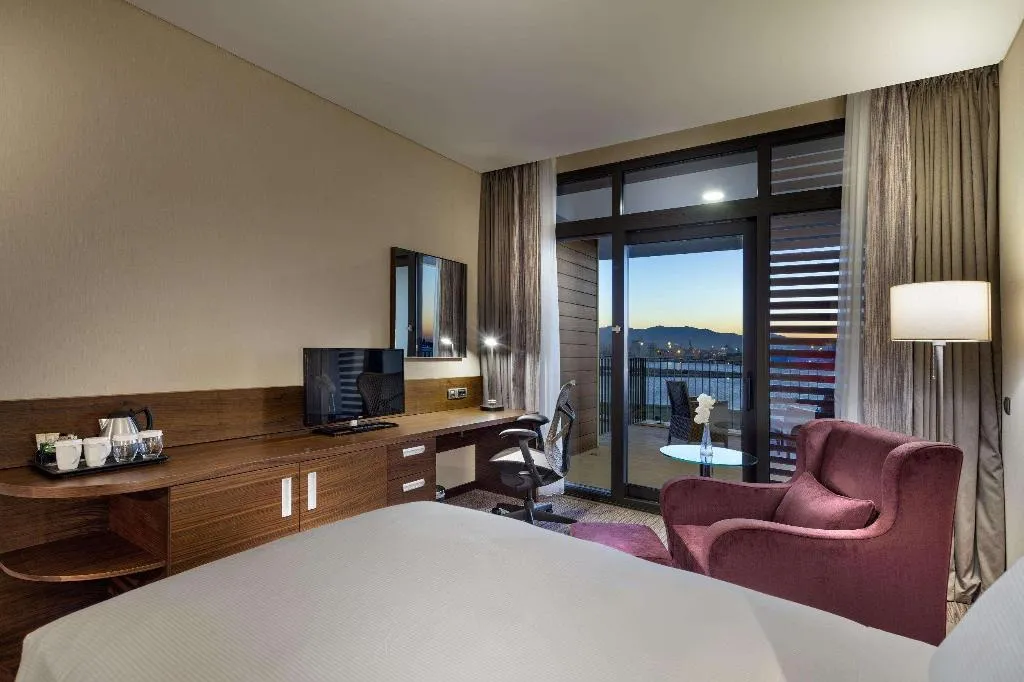 Room, Hilton Garden Inn Izmir Bayrakli, Izmir