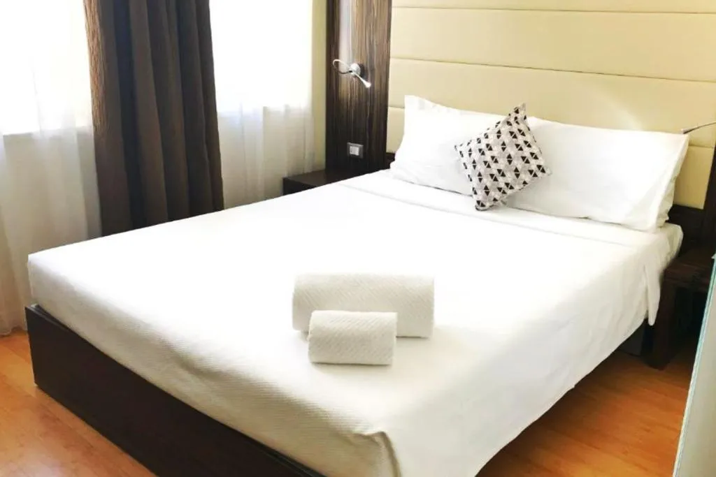 DOUBLE ECONOMY Room, iH Hotels Milano Centrale, Milan