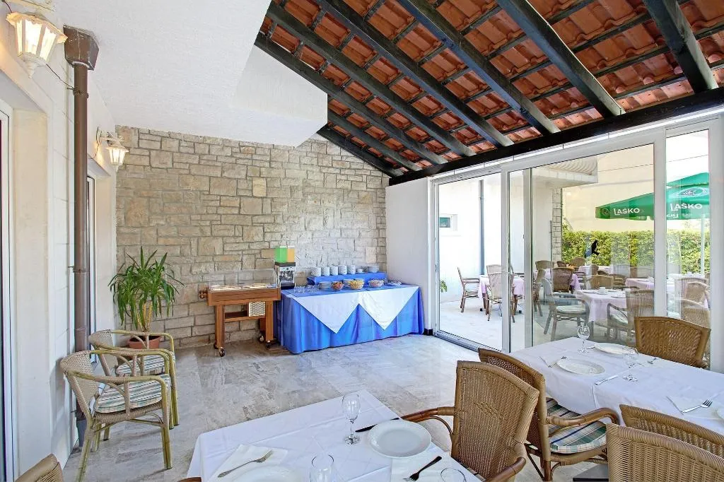 Restaurant, Villa Supetar, Split