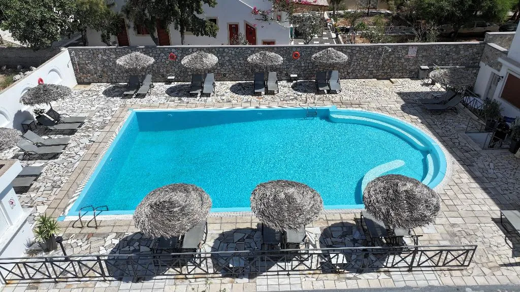 Pool, Mary Bill, Santorini