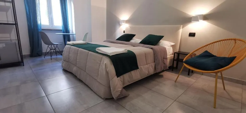 Room, Hi Relais Rooms, Naples