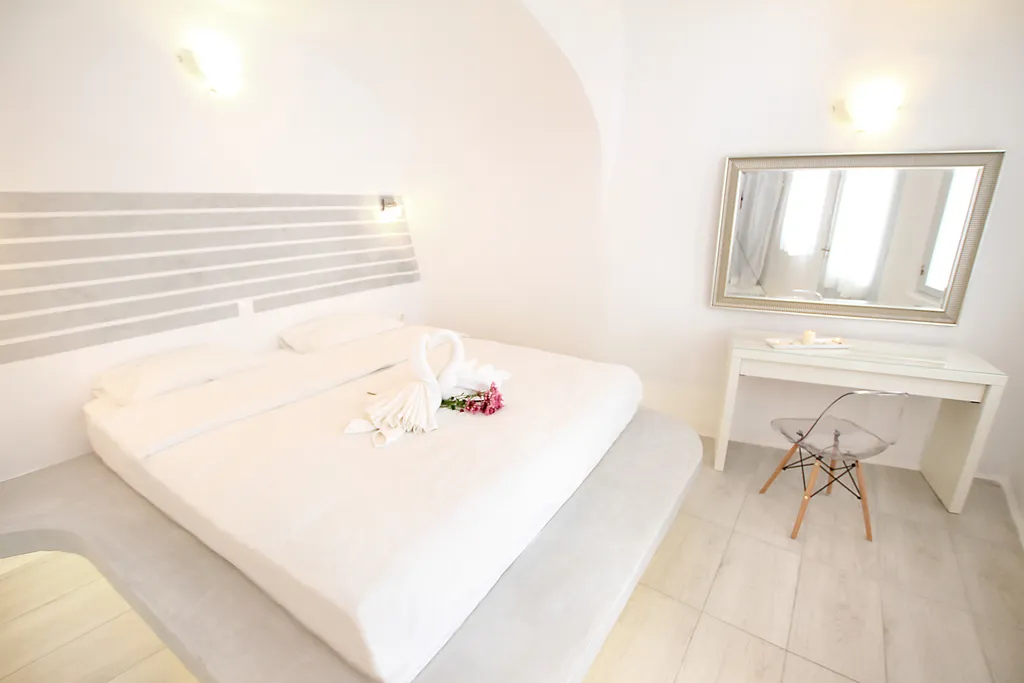 SUITE HONEYMOON Room, Prime Suites, Santorini