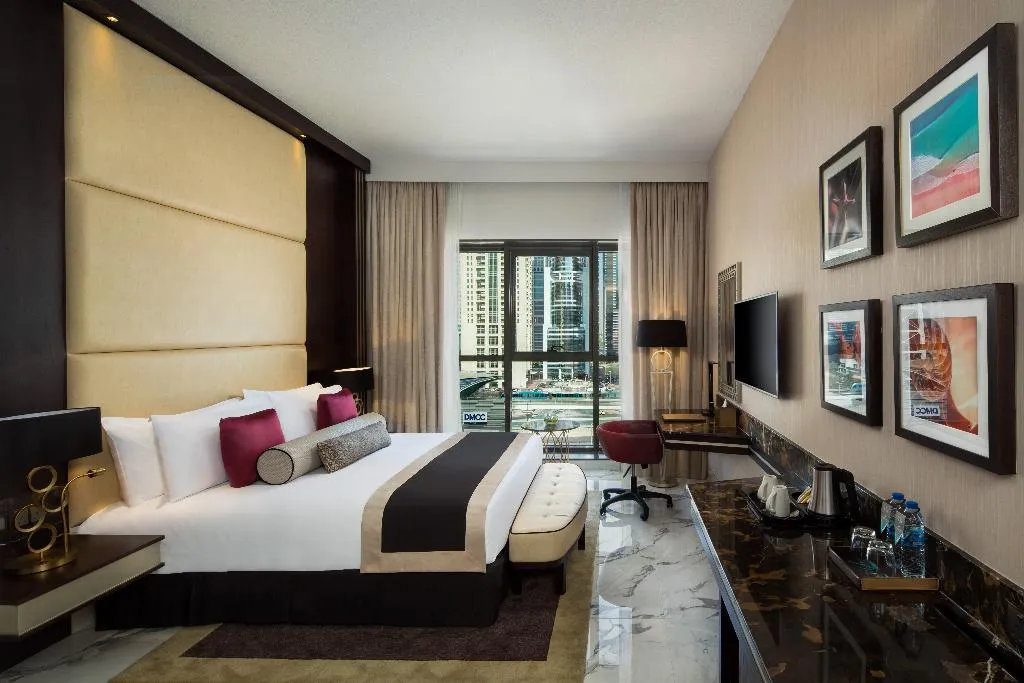 DOUBLE SUPERIOR KING BED Room, Millennium Place Dubai Marina, Dubai