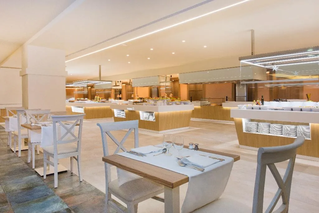 Restaurant, Iberostar Waves Málaga Playa, Costa Del Sol