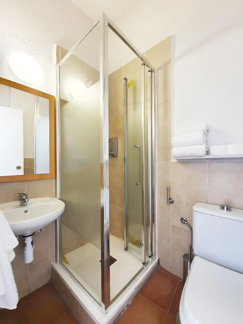 TRIPLE STANDARD Room, Hostal Alicante, Madrid