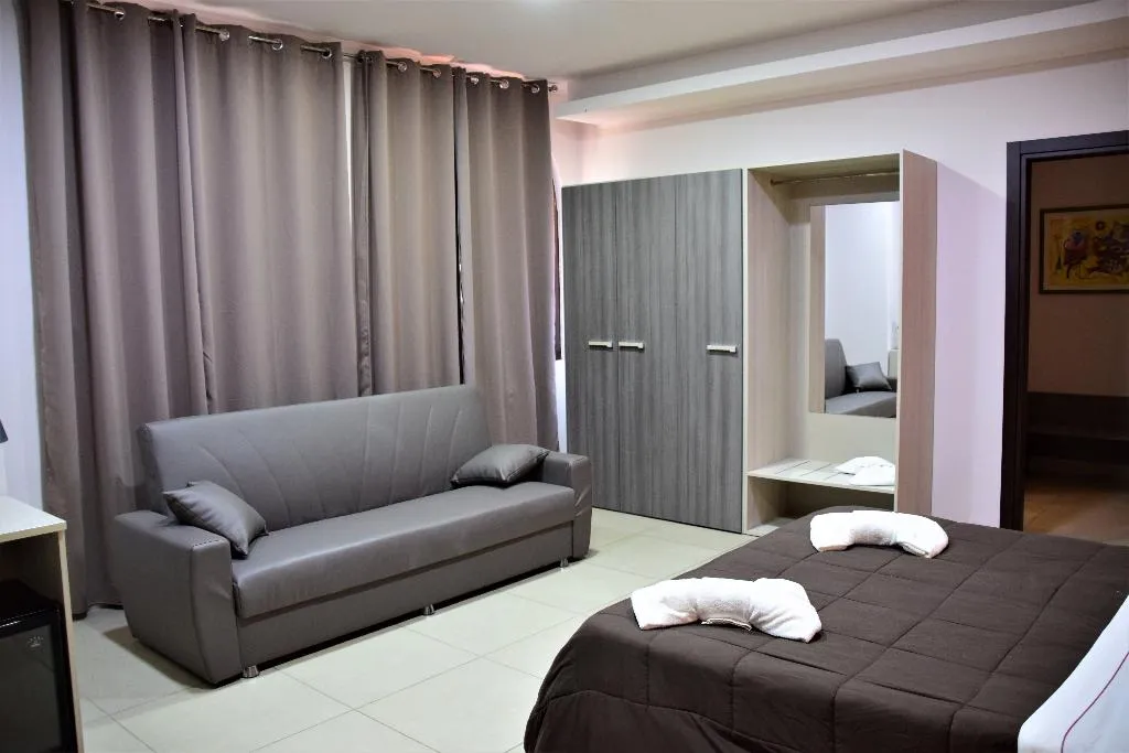 TRIPLE CLASSIC Room, Costa Del Sole, Catania
