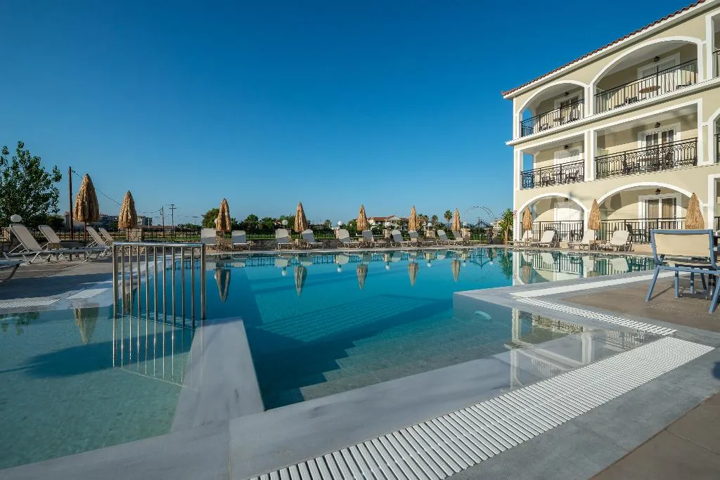 Pool, Athina Apts, Zante