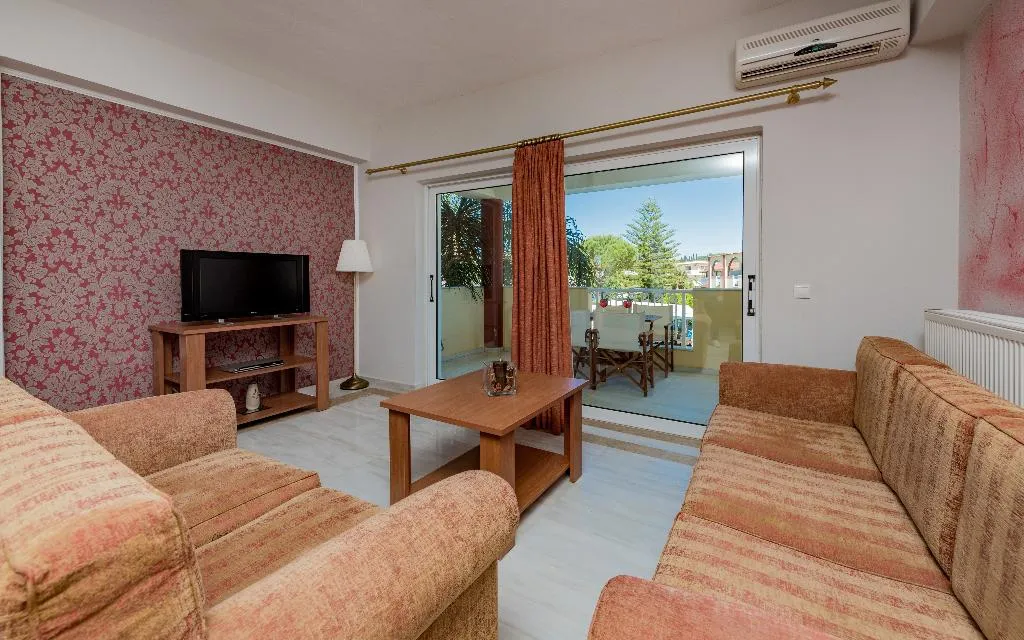 SUITE CAPACITY 5 TWO BEDROOMS Room, Oscar Villa & Studios, Zante