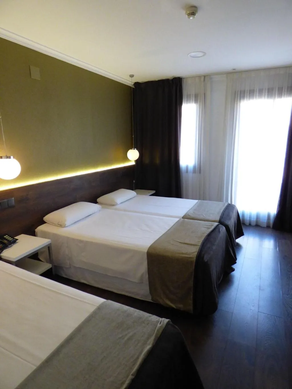 Room, Moderno, Barcelona