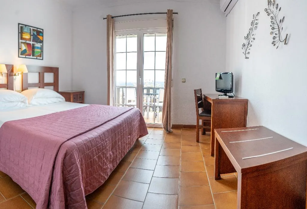DOUBLE WITH TERRACE Room, Los Veneros, Seville