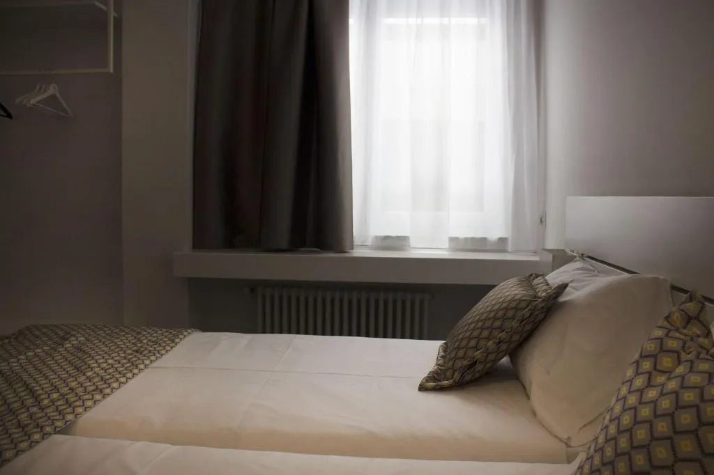 Room, Hotel Fiorentina, Naples