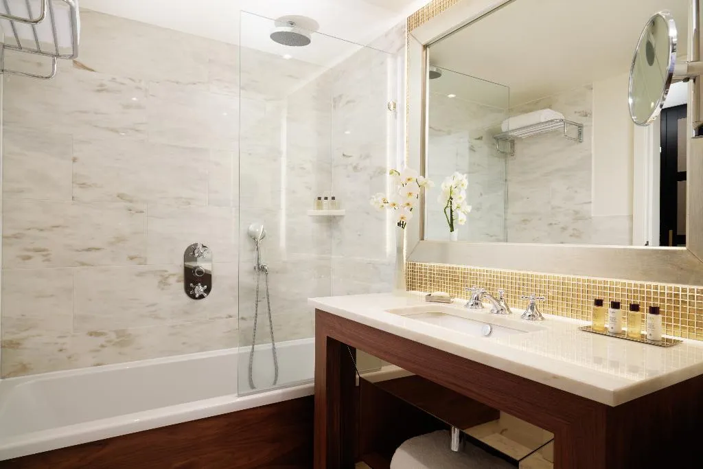 FAMILY ROOM DELUXE Room, Corinthia Lisbon, Lisbon