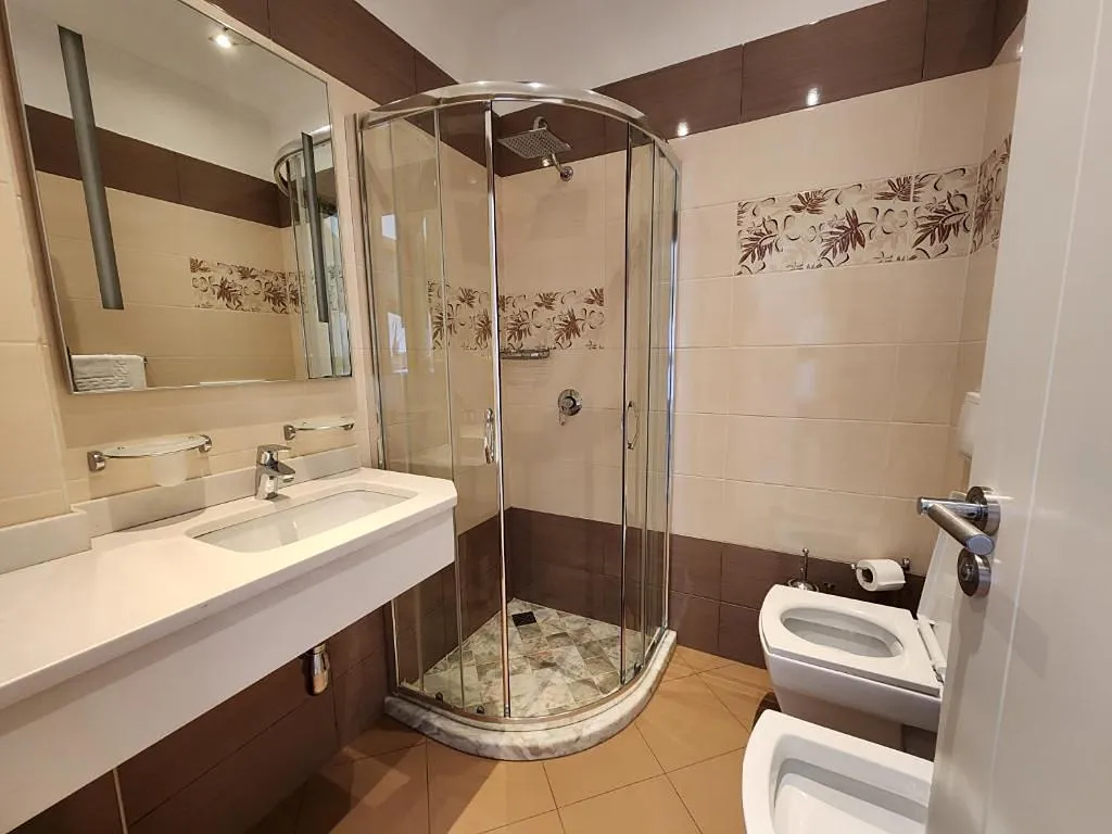 TWIN STANDARD Room, Hotel Gold, Kavaje