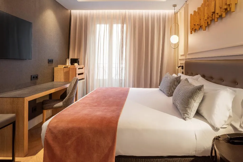 Room, Catalonia Goya, Madrid